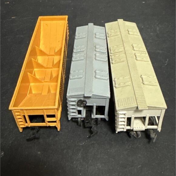 Lot Of 3 HO Scale Rail Cars Hopper Cars Burlington B&O Union Pacific Vintage - Picture 3 of 6